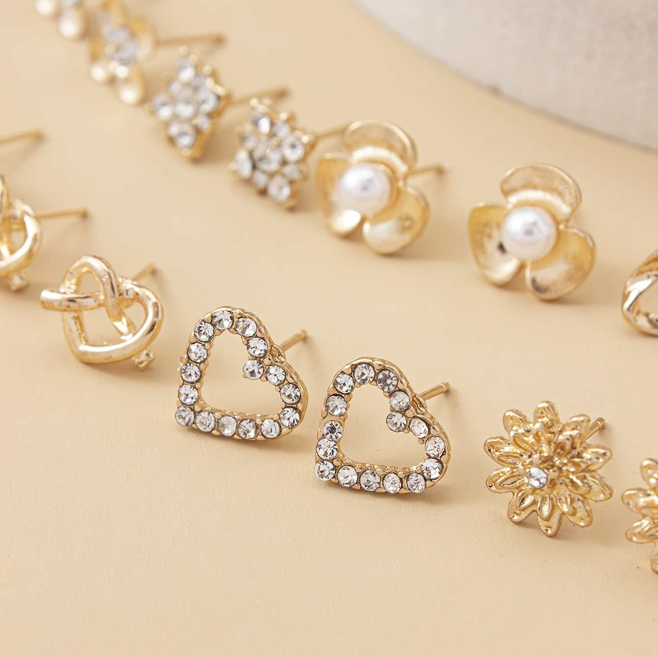 30-Pair Heart & Pearl Fashion Earrings Set