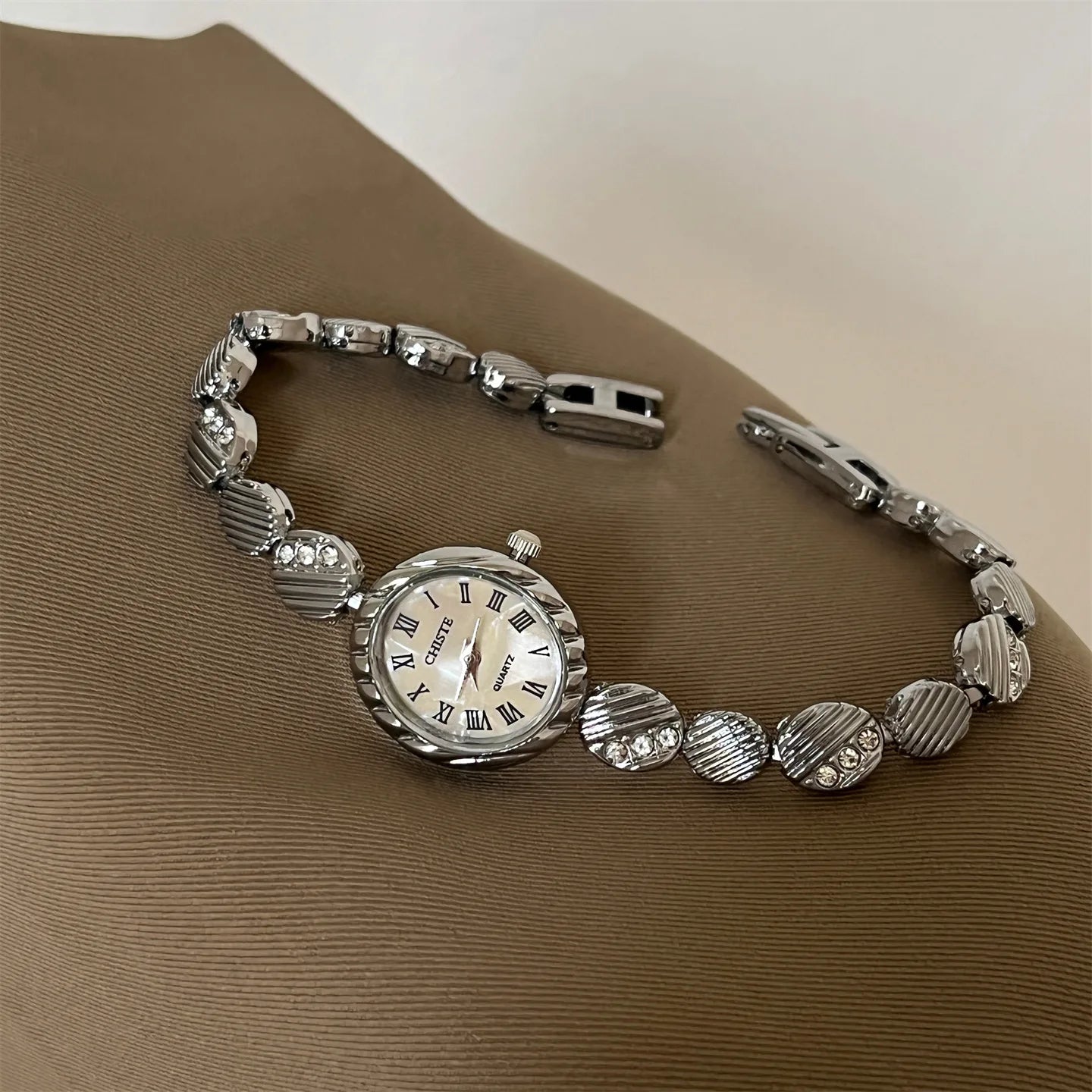 Luxury French Women's Watch – Oval Dial & Metallic Finish