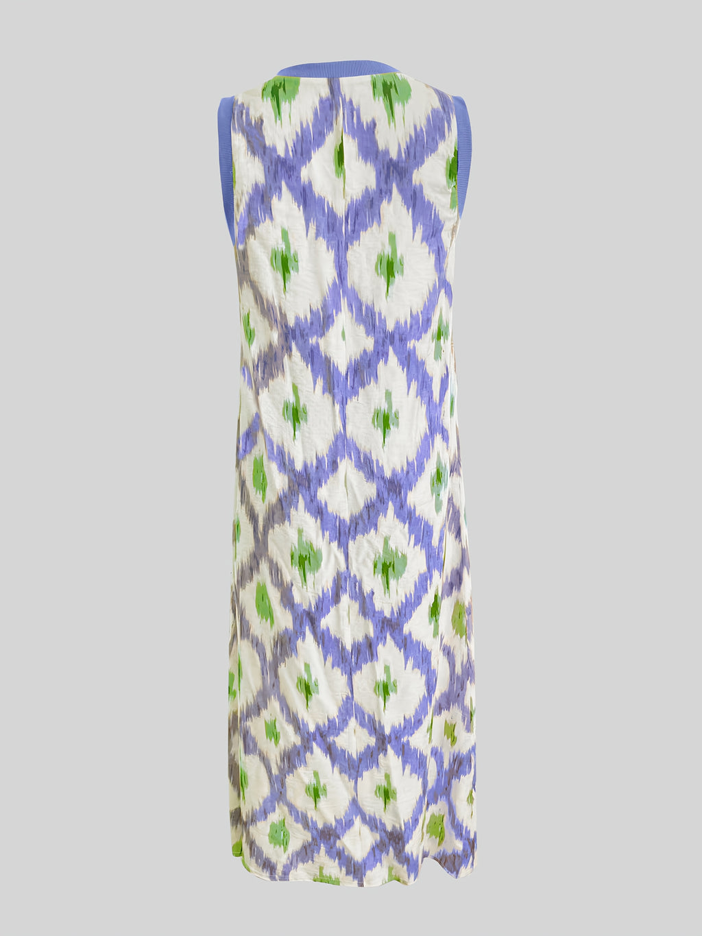 Sleeveless V-neck boho dress with loose fit and patchwork detail, perfect for casual and vacation wear