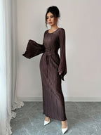 Long-sleeve dress with waist tie, perfect for autumn/winter, daily wear, dates, and gatherings